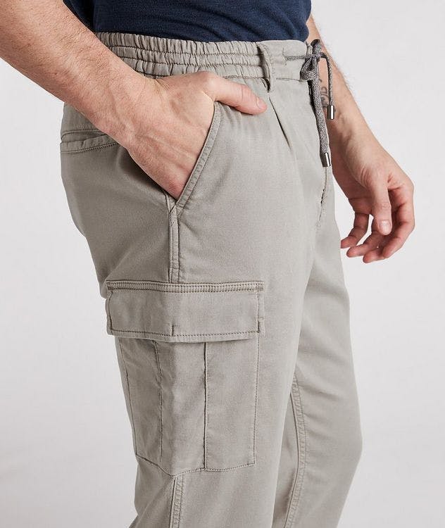 Pantalon en laine Impeccabile à poches cargos de coupe contemporaine picture 5